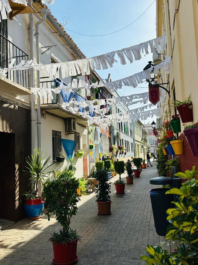 Sol Apartamentos Malaga Centro Екстериор снимка